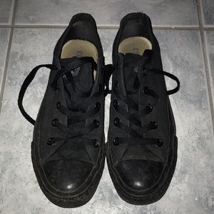 All black low converse